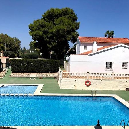 Apartamento Con Piscina Y Parking Ел Кампело Екстериор снимка
