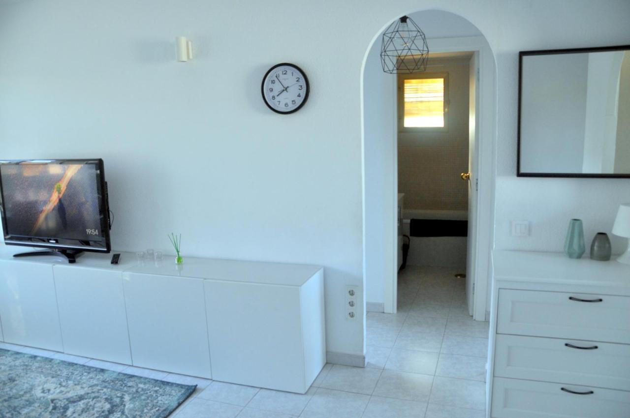 Apartamento Con Piscina Y Parking Ел Кампело Екстериор снимка