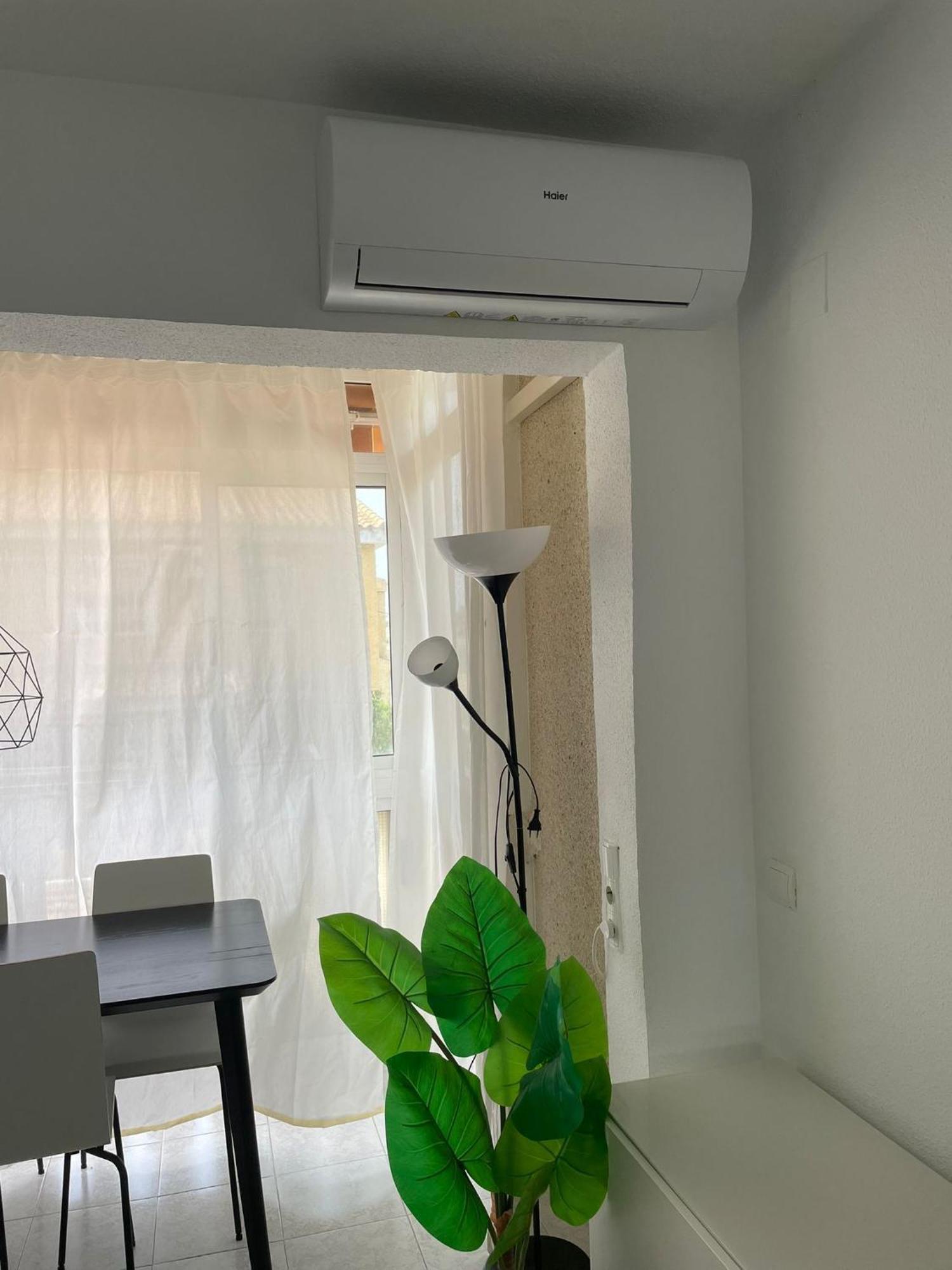 Apartamento Con Piscina Y Parking Ел Кампело Екстериор снимка