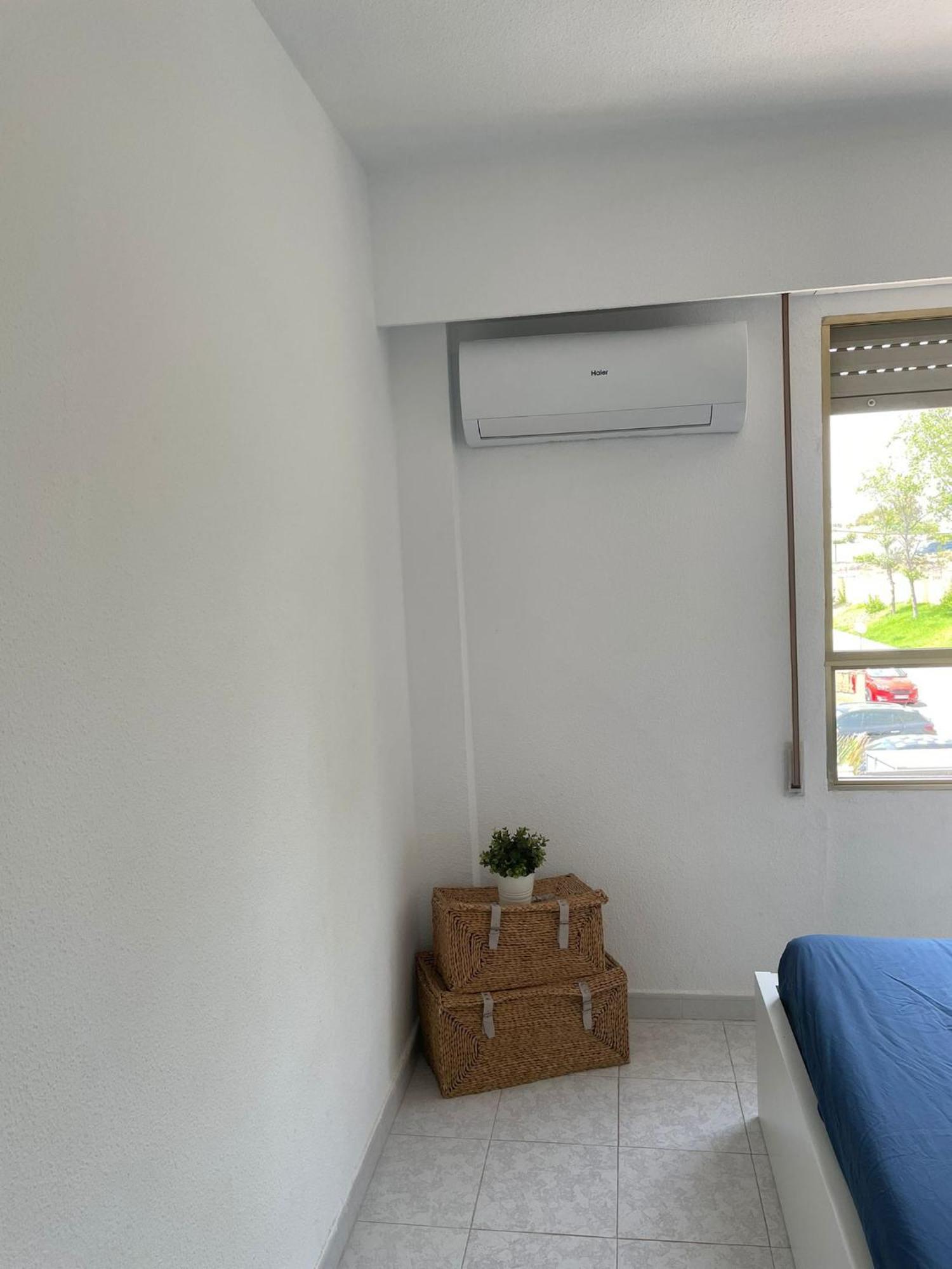 Apartamento Con Piscina Y Parking Ел Кампело Екстериор снимка